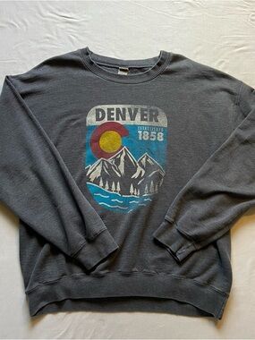 Gildan Charcoal Denver Mountain Graphic Crewneck